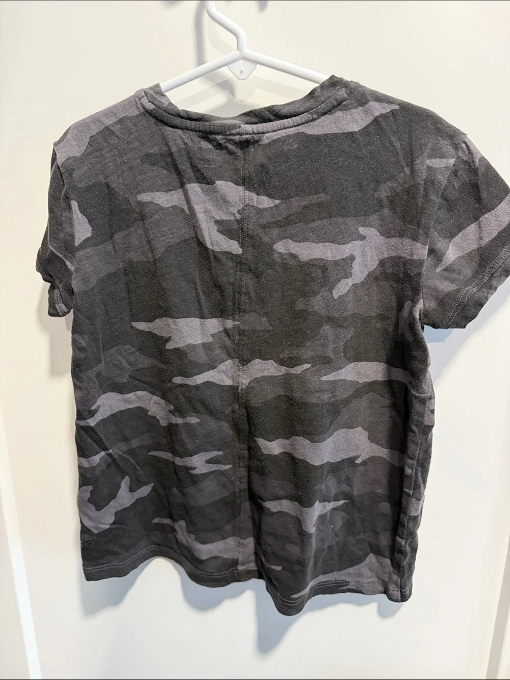 Athleta Gray Camo Crewneck Tee Women’s Large Girls Size 7 Mom & Me Set EUC
